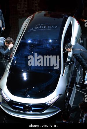 (170912) -- FRANCFORT, 12 septembre 2017 -- une photo prise le 12 septembre 2017 montre une voiture concept EQA de Mercedes-Benz nouvellement dévoilée sur scène lors de la conférence de presse Mercedes-Benz lors du salon automobile international Automobil Ausstellung (IAA) 2017 à Francfort-sur-le-main, en Allemagne. (Zjl) ALLEMAGNE-FRANCFORT-MERCEDES-BENZ-EQA LuoxHuanhuan PUBLICATIONxNOTxINxCHN Banque D'Images