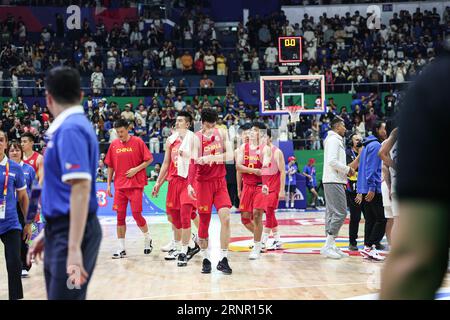 Manille, Philippines. 2 septembre 2023. Les joueurs chinois réagissent après le match de la ronde 17-32 entre les Philippines et la Chine à la coupe du monde FIBA 2023 à Manille, aux Philippines, le 2 septembre 2023. Crédit : Wu Zhuang/Xinhua/Alamy Live News Banque D'Images