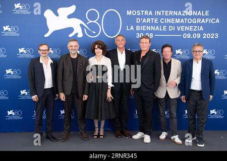 Venise, Italie. 02 septembre 2023. Milan Peschel, Fortunato Cerlino, Fanny Ardant, Luca Barbareschi, Oliver Masucci, Joaquim de Almeida présent au Palace Photocall dans le cadre du 80e Festival du film de Venise (Mostra) à Venise, Italie, le 02 septembre 2023. Photo Aurore Marechal/ABACAPRESS.COM crédit : Abaca Press/Alamy Live News Banque D'Images