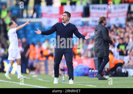 Xisco Munoz, Manager de Sheffield Wedreday, fait appel lors du match du SkyBet Championship entre Leeds United et Sheffield Wednesday à Elland Road, Leeds, le samedi 2 septembre 2023. (Photo : Pat Scaasi | MI News) crédit : MI News & Sport / Alamy Live News Banque D'Images