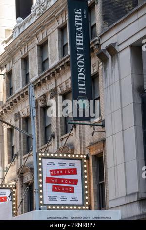 Hudson Theatre Marquee 'Merrily We Roll Along' au Millennium Broadway Hotel, NYC États-Unis Banque D'Images