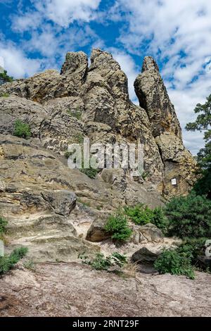 Formation rocheuse Drei Zinnen, aussi appelée Hamburger Wappen, Teufelsmauer près de Timmenrode, Harz Mountains, Saxe-Anhalt, Allemagne Banque D'Images