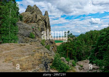 Formation rocheuse Drei Zinnen, aussi appelée Hamburger Wappen, Teufelsmauer près de Timmenrode, Harz Mountains, Saxe-Anhalt, Allemagne Banque D'Images