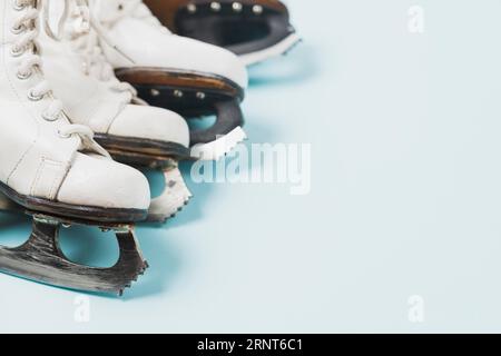 Installez des patins à glace Banque D'Images