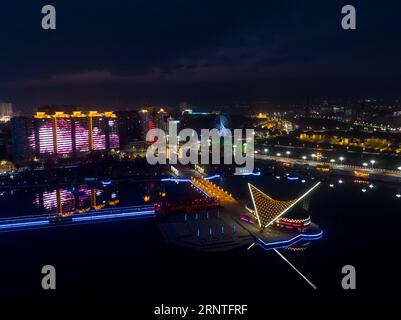 (171109) -- KASHGAR, 9 novembre 2017 -- une photo aérienne prise le 7 novembre 2017 montre la vue nocturne de Kashgar, dans la région autonome ouïgoure du Xinjiang du nord-ouest de la Chine.) (Ry) CHINA-XINJIANG-KASHGAR-SCENERY (CN) JiangxWenyao PUBLICATIONxNOTxINxCHN Banque D'Images