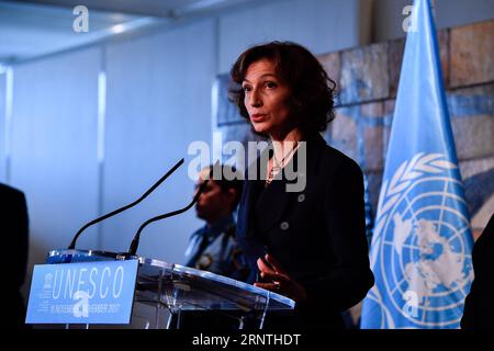 (171110) -- PARIS, le 10 novembre 2017 -- Audrey Azoulay, ancienne ministre française de la Culture, prend la parole lors d'une conférence de presse au siège de l'Organisation des Nations Unies pour l'éducation, la science et la culture (UNESCO) à Paris, France, le 10 novembre 2017. Audrey Azoulay a été approuvée vendredi à Paris par la Conférence générale de l'UNESCO pour devenir la nouvelle Directrice générale de cette organisation onusienne. (zf) FRANCE-PARIS-ONU-UNESCO-DIRECTEUR GÉNÉRAL ChenxYichen PUBLICATIONxNOTxINxCHN Banque D'Images