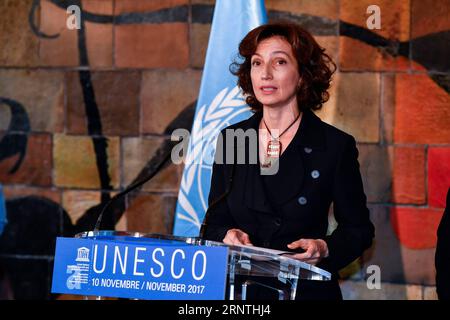 (171110) -- PARIS, le 10 novembre 2017 -- Audrey Azoulay, ancienne ministre française de la Culture, prend la parole lors d'une conférence de presse au siège de l'Organisation des Nations Unies pour l'éducation, la science et la culture (UNESCO) à Paris, France, le 10 novembre 2017. Audrey Azoulay a été approuvée vendredi à Paris par la Conférence générale de l'UNESCO pour devenir la nouvelle Directrice générale de cette organisation onusienne. (zf) FRANCE-PARIS-ONU-UNESCO-DIRECTEUR GÉNÉRAL ChenxYichen PUBLICATIONxNOTxINxCHN Banque D'Images