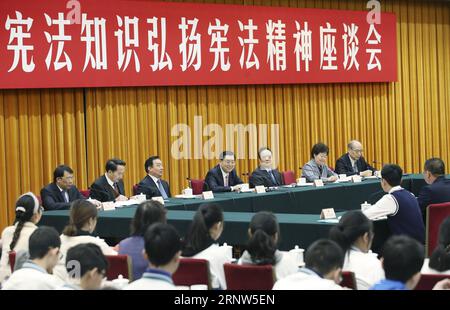 (171204) -- BEIJING, le 4 décembre 2017 -- Zhang Dejiang, président du Comité permanent du Congrès national du peuple, assiste à un symposium marquant la quatrième Journée nationale de la Constitution à Beijing, capitale de la Chine, le 4 décembre 2017. )(mcg) CHINA-BEIJING-ZHANG DEJIANG-SYMPOSIUM (CN) YaoxDawei PUBLICATIONxNOTxINxCHN Banque D'Images