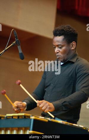 31 août 2023, Chicago, il, USA : Chicago profite de quatre jours de jazz ce week-end de la fête du travail - 31 août - 3 septembre De la musique live est présentée au Centre culturel et à plusieurs stades du Millennium Park. Photo : THADDEUS TUKES (image de crédit : © Karen I. Hirsch/ZUMA Press Wire) À USAGE ÉDITORIAL UNIQUEMENT ! Non destiné à UN USAGE commercial ! Banque D'Images