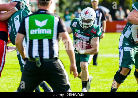 Erima GFL / Ligue allemande de football, jeu : Schwäbisch Hall Unicorns - Marburg mercenaires dans l'Optima Sportpark à Schwaebisch Hall Allemagne sur 02. 09. 2023, RB # 15 Lars Kozlowski/ Schwaebisch Hall Unicorns. Crédit : Frank Baumert/Alamy Live News Banque D'Images