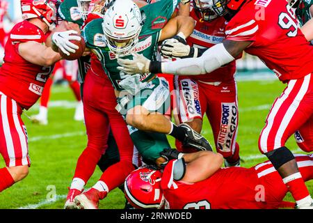 Erima GFL / Ligue allemande de football, jeu : Schwäbisch Hall Unicorns - Marburg mercenaires dans l'Optima Sportpark à Schwaebisch Hall Allemagne sur 02. 09. 2023, Schwaebisch -Hall Unicorns/RB # 25 Mathis Harang crédit : Frank Baumert/Alamy Live News Banque D'Images