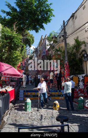 Rio de Janeiro, Brésil : vue de l'Escadaria Selaron, une étape mondialement connue dans le quartier de Lapa, travail libre et public de l'artiste chilien Jorge Selaron Banque D'Images