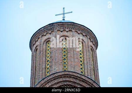 CHERNIHIV, UKRAINE - 27 DÉCEMBRE 2021 : Marche dans le centre-ville historique avec de nombreuses églises et monastères à Chernihiv, Ukraine le 27 décembre 202 Banque D'Images