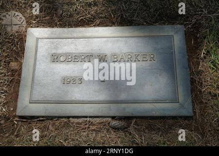 Los Angeles, Californie, États-Unis 1 septembre 2023 vue générale de l'atmosphère de la tombe de Bob Barker, animateur de télévision, dans Sheltering Hills au Forest Lawn Memorial Park Hollywood Hills le 1 septembre 2023 à Los Angeles, Californie, États-Unis. Bob Barker est décédé le 26 août 2023. Photo de Barry King/Alamy stock photo Banque D'Images