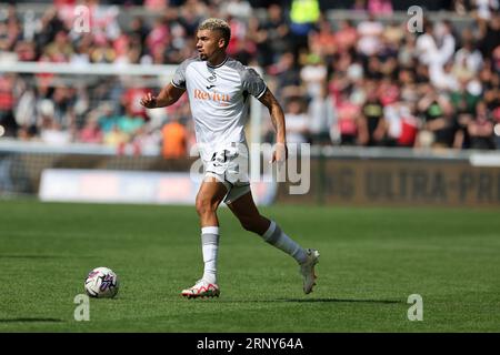 Swansea, Royaume-Uni. 02 septembre 2023. Nathan Wood de Swansea City en action. Match de championnat EFL Skybet, Swansea City contre Bristol City au Swansea.com Stadium à Swansea, pays de Galles le samedi 2 septembre 2023. Cette image ne peut être utilisée qu'à des fins éditoriales. Usage éditorial uniquement, photo par Andrew Orchard/Andrew Orchard photographie sportive/Alamy Live News crédit : Andrew Orchard photographie sportive/Alamy Live News Banque D'Images