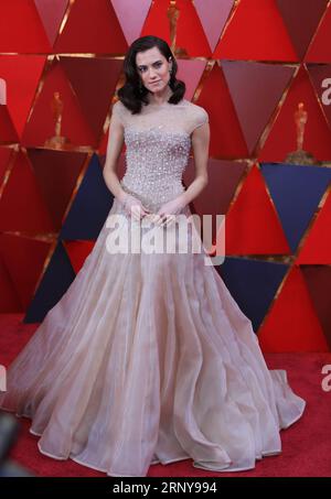 (180305) -- LOS ANGELES, 5 mars 2018 -- l'actrice américaine Allison Williams arrive pour le tapis rouge de la 90e cérémonie des Oscars au Dolby Theater de Los Angeles, aux États-Unis, le 4 mars 2018. )(yy) U.S.-LOS ANGELES-OSCAR-RED CARPET lixying PUBLICATIONxNOTxINxCHN Banque D'Images