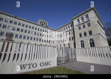 180404 -- BEIJING, le 4 avril 2018 -- une photo prise le 4 avril 2018 montre le siège de l'OMC de l'Organisation mondiale du commerce à Genève, en Suisse. rh Xinhua Headlines : le jeu de gifle des tarifs américains menace le système commercial mondial XuxJinquan PUBLICATIONxNOTxINxCHN Banque D'Images