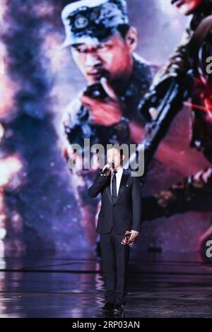 (180415) -- BEIJING, le 15 avril 2018 -- Wu Jing prononce une allocution à la cérémonie d'ouverture du 8e Festival international du film de Beijing (BJIFF) à Beijing, capitale de la Chine, le 15 avril 2018. (MCG) CHINE-BEIJING-BJIFF-CÉRÉMONIE D'OUVERTURE (CN) ZhengxHuansong PUBLICATIONxNOTxINxCHN Banque D'Images