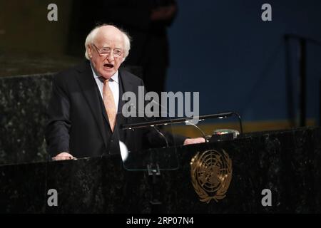 (180424) -- NATIONS UNIES, 24 avril 2018 -- le président irlandais Michael Higgins s'adresse à la réunion de haut niveau sur la consolidation de la paix et le maintien de la paix au siège des Nations Unies à New York, le 24 avril 2018. La Réunion de haut niveau de l Assemblée générale des Nations Unies sur la consolidation de la paix et le maintien de la paix a débuté ici mardi et se poursuivra jusqu'à mercredi. ) RÉUNION DE HAUT NIVEAU ONU-ASSEMBLÉE GÉNÉRALE-CONSOLIDATION DE LA PAIX ET MAINTIEN DE LA PAIX LIXMUZI PUBLICATIONXNOTXINXCHN Banque D'Images