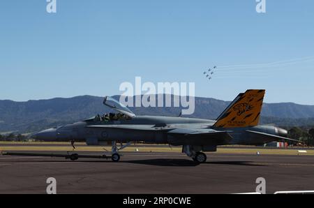 (180507) -- SYDNEY, le 7 mai 2018 -- des avions sont vus au spectacle aérien Wings Over Illawarra, à l'aéroport d'Albion Park, à 100 km au sud de Sydney, Australie, le 6 mai 2018. Avec plus de 80 avions exposés au sol et dans le ciel, le programme de cette année a été le plus important jamais vu, avec plus de 40 000 personnes présentes pour l'événement de deux jours, samedi et dimanche. ) (gj) AUSTRALIA-SYDNEY-AIR SHOW BaixXuefei PUBLICATIONxNOTxINxCHN Banque D'Images