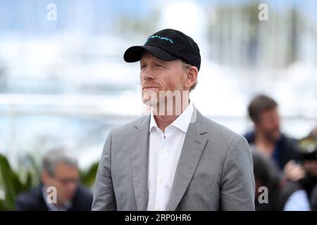 (180515) -- CANNES, le 15 mai 2018 -- le réalisateur Ron Howard du film Solo : a Star Wars Story pose lors d'un photocall au 71e Festival International du film de Cannes à Cannes, France, le 15 mai 2018. Le 71e Festival International du film de Cannes se tient du 8 au 19 mai. ) FRANCE-CANNES-FILM FESTIVAL-SOLO-PHOTOCALL LUOXHUANHUAN PUBLICATIONXNOTXINXCHN Banque D'Images