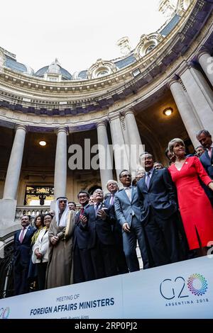 (180522) -- BUENOS AIRES, le 22 mai 2018 -- le conseiller d'État et ministre des Affaires étrangères chinois Wang Yi (2e R F) assiste à la réunion des ministres des Affaires étrangères du G20 à Buenos Aires, Argentine, le 21 mai 2018.) (gj) ARGENTINE-BUENOS AIRES-G20 FMS MEETING-CHINA MartinxZabala PUBLICATIONxNOTxINxCHN Banque D'Images