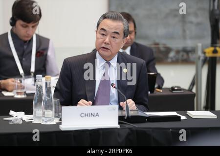 (180522) -- BUENOS AIRES, le 22 mai 2018 -- Wang Yi, conseiller d'État chinois et ministre des Affaires étrangères, s'adresse à la réunion des ministres des Affaires étrangères du G20 à Buenos Aires, Argentine, le 21 mai 2018.) (gj) ARGENTINE-BUENOS AIRES-G20 FMS MEETING-CHINA MartinxZabala PUBLICATIONxNOTxINxCHN Banque D'Images