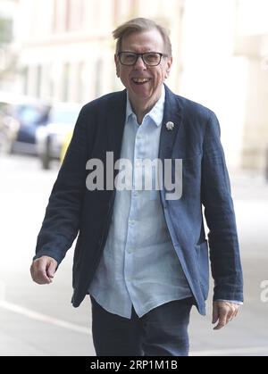 L'acteur Timothy Spall, arrive à la BBC Broadcasting House à Londres, pour apparaître dans le programme d'actualité BBC One, dimanche avec Laura Kuenssberg. Date de la photo : dimanche 3 septembre 2023. Banque D'Images