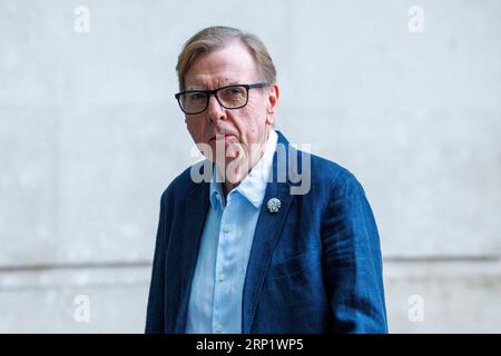 Londres, Royaume-Uni. 3 septembre 2023. L'acteur Timothy Spall arrive aux studios de la BBC dimanche avec Laura Kuenssberg. Crédit : Mark Thomas/Alamy Live News Banque D'Images