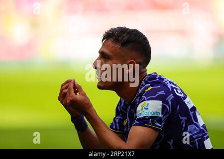 AESSEAL New York Stadium, Rotherham, Angleterre - 2 septembre 2023 Dimitris Giannoulis (30) de Norwich City Gestures - pendant le match Rotherham United v Norwich City, Sky Bet Championship, 2023/24, AESSEAL New York Stadium, Rotherham, Angleterre - 2 septembre 2023 crédit : Mathew Marsden/WhiteRosePhotos/Alamy Live News Banque D'Images