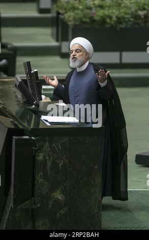 Actualités Themen der Woche kW 35 Actualités Bilder des Tages (180828) -- TÉHÉRAN, le 28 août 2018 -- le président iranien Hassan Rouhani s'exprime devant le Parlement iranien à Téhéran, Iran, le 28 août 2018. Mardi, les législateurs iraniens n ont pas été convaincus par la plupart des réponses données par le Président Hassan Rouhani à leurs questions sur les performances de son administration face aux difficultés actuelles de l économie du pays. (lrz) IRAN-TÉHÉRAN-ROUHANI-ÉCONOMIE-PARLEMENT AhmadxHalabisaz PUBLICATIONxNOTxINxCHN Banque D'Images