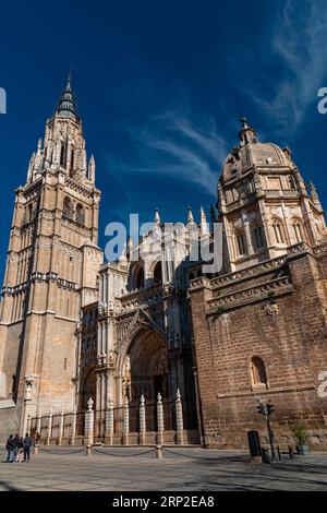 Tolède, Espagne-17 FÉVRIER 2022 : la Cathédrale pritiale de Sainte Marie de Tolède, Catedral Primada Santa Maria de Toledo est une église catholique romaine à Tole Banque D'Images