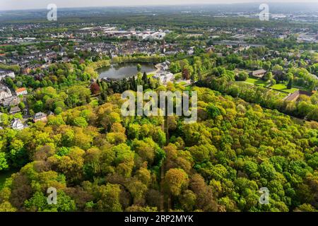 Vue aérienne du parc et du palais Benrath, Duesseldorf, Allemagne Banque D'Images