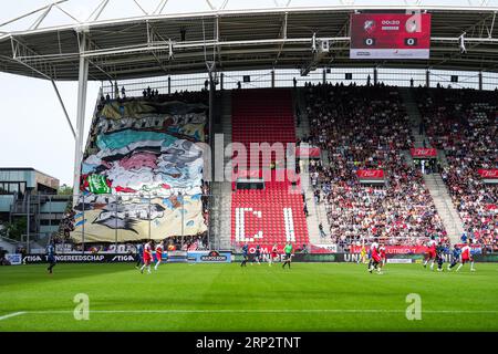 Utrecht, pays-Bas. 03 septembre 2023. Utrecht - fans de Feyenoord lors du match d'Eredivisie entre FC Utrecht et Feyenoord au Stadion Galgenwaard le 3 septembre 2023 à Utrecht, aux pays-Bas. Crédit : photos boîte à boîte/Alamy Live News Banque D'Images