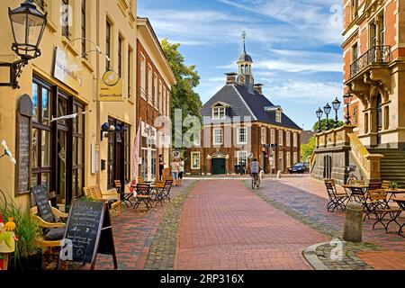 Maisons historiques dans la vieille ville avec les Old Scales, Leer, Frise orientale, Basse-Saxe, Allemagne Banque D'Images