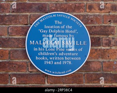 Plaque bleue à Malcolm Saville, auteur de la série Lone Pine d'aventures pour enfants à Rye, East Sussex, Royaume-Uni. Banque D'Images