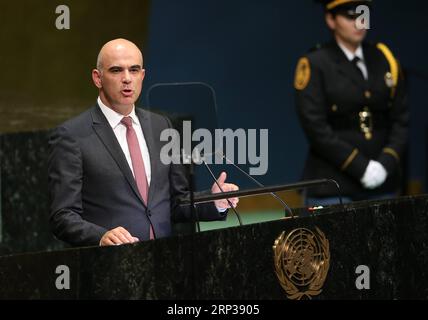 (180926) -- NATIONS UNIES, 26 septembre 2018 -- le Président de la Suisse Alain Berset prononce une allocution lors du débat général de la 73e session de l'Assemblée générale des Nations Unies au siège de l'ONU à New York, le 25 septembre 2018.) (Qxy) un-73e ASSEMBLÉE GÉNÉRALE-DÉBAT GÉNÉRAL QinxLang PUBLICATIONxNOTxINxCHN Banque D'Images