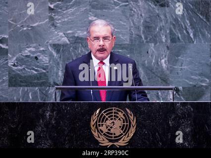 (180926) -- NATIONS UNIES, 26 septembre 2018 -- le président dominicain Danilo Medina prononce un discours lors du débat général de la 73e session de l'Assemblée générale des Nations Unies, au siège de l'ONU à New York, le 25 septembre 2018.) (Qxy) un-73e ASSEMBLÉE GÉNÉRALE-DÉBAT GÉNÉRAL WangxYing PUBLICATIONxNOTxINxCHN Banque D'Images