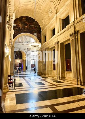 Amsterdam, pays-Bas. 29 août 2023. Les salles du Palais Royal à Amsterdam. Photo de haute qualité Banque D'Images