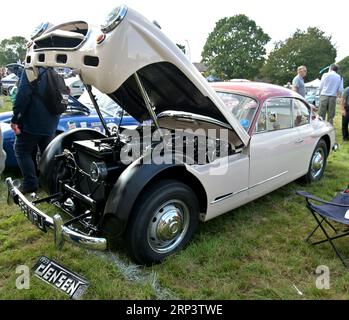 Jensen 541R de la fin des années 1950 Au Redbourn Classic Cars Motor Show Banque D'Images