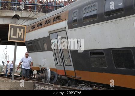 (181016) -- BOUKNADEL, 16 octobre 2018 () -- une photo prise le 16 octobre montre le lieu de l'accident de train à Bouknadel, Maroc. Un train a déraillé mardi dans le nord du Maroc, tuant six passagers et en blessant 86 autres, a indiqué une source officielle.()(rh) MAROC-BOUKNADEL-ACCIDENT DE TRAIN Xinhua PUBLICATIONxNOTxINxCHN Banque D'Images