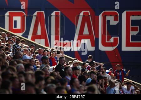 LONDRES, Royaume-Uni - 3 septembre 2023 : les fans de Crystal Palace réagissent lors du match de Premier League entre Crystal Palace F.C. et Wolverhampton Wanderers F.C. à Selhurst Park (crédit : Craig Mercer / Alamy Live News) Banque D'Images
