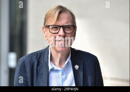 Londres, Angleterre, Royaume-Uni. 3 septembre 2023. L'acteur TIMOTHY SPALL quitte les studios de la BBC après être apparu le dimanche avec Laura Kuenssberg (image de crédit : © Thomas Krych/ZUMA Press Wire) À USAGE ÉDITORIAL UNIQUEMENT ! Non destiné à UN USAGE commercial ! Banque D'Images