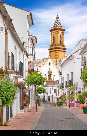 Estepona Vieille ville Village blanc Pueblo Blanco, Costa del sol, Espagne Banque D'Images