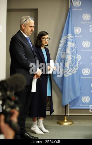 (181120) -- NATIONS UNIES, 20 novembre 2018 -- l'actrice britannique Millie Bobby Brown (droite) assiste à une conférence de presse au siège de l'ONU à New York, le 20 novembre 2018. Millie Bobby Brown s est engagée mardi à défendre les droits de l enfant dans son nouveau rôle de plus jeune ambassadrice de bonne volonté de l agence des Nations Unies pour l enfance. ONU-UNICEF-AMBASSADEUR DE BONNE VOLONTÉ-MILLIE BOBBY BROWN-CONFÉRENCE DE PRESSE LIXMUZI PUBLICATIONXNOTXINXCHN Banque D'Images