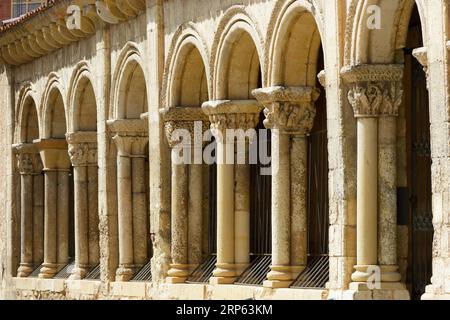 Vues de l'église romane San Millan à Ségovie, Espagne Banque D'Images