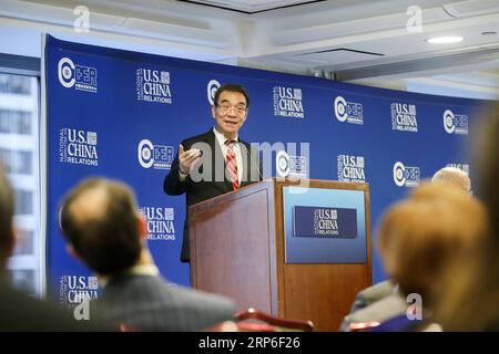 (190111) -- NEW YORK, 11 janv. 2019 (Xinhua) -- Justin Lin Yifu, professeur et doyen honoraire de la National School of Development de l'Université de Pékin, prononce un discours liminaire lors de la Forecast of China s Economy for 2019 à New York, aux États-Unis, le 10 janvier 2019. Prévisions : l'économie chinoise 2019, un événement organisé par le Comité national sur les relations américano-chinoises et le Centre chinois de recherche économique de l'Université de Pékin, s'est tenu ici jeudi. (Xinhua/Wang Ying) USA-NEW YORK-ECONOMISTS-CHINA S ECONOMIC OUTLOOK PUBLICATIONxNOTxINxCHN Banque D'Images