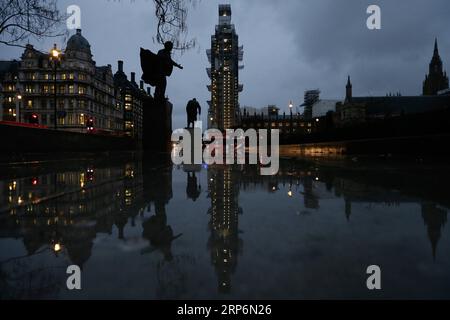 (190117) -- LONDRES, 17 janvier 2019 (Xinhua) -- une photo prise le 16 janvier 2019 montre une vue du Parlement à Londres, en Grande-Bretagne. Le gouvernement britannique a survécu à un vote de défiance au Parlement mercredi, un jour après avoir subi une défaite record au vote de l’accord Brexit. (Xinhua/Tim Ireland) GRANDE-BRETAGNE-LONDRES-PARLEMENT-VOTE PUBLICATIONxNOTxINxCHN Banque D'Images