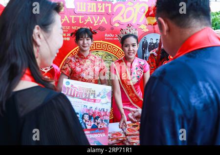 (190124) -- BANGKOK, 24 janv. 2019 (Xinhua) -- des représentants de la province orientale de Chonburi présentent leurs activités de célébration lors d'une conférence de presse sur la célébration du nouvel an chinois organisée par l'Office du tourisme de Thaïlande (TAT) à Bangkok, Thaïlande, le 24 janvier 2019. L organisme touristique thaïlandais s associe au Ministère chinois de la Culture et du Tourisme et à l ambassade de Chine pour lancer une veille festive de célébration du nouvel an chinois dans la ville chinoise de Bangkok. (Xinhua/Zhang Keren) THAÏLANDE-BANGKOK-CHINE NOUVEL AN-CONFÉRENCE DE PRESSE PUBLICATIONxNOTxINxCHN Banque D'Images