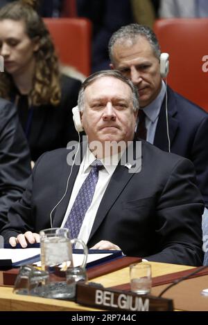 (190126) -- NATIONS UNIES, le 26 janvier 2019 -- le secrétaire d'État américain Mike Pompeo (front) assiste à une réunion d'urgence du Conseil de sécurité des Nations Unies sur la situation au Venezuela, au siège des Nations Unies à New York, le 26 janvier 2019.) ONU-CONSEIL DE SÉCURITÉ-VENEZUELA-REUNION D'URGENCE LIXMUZI PUBLICATIONXNOTXINXCHN Banque D'Images